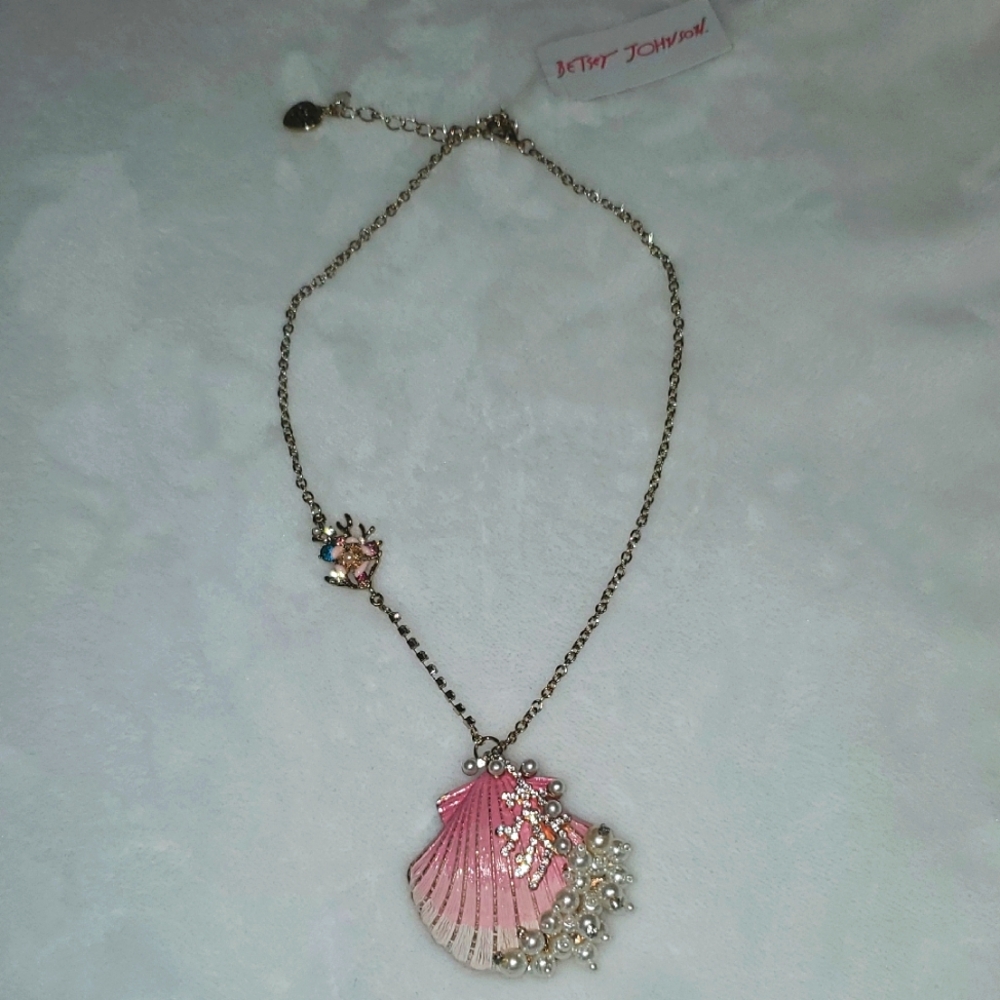 NWT Betsey Johnson Seashell Pearls Necklace - Picture 2 of 11